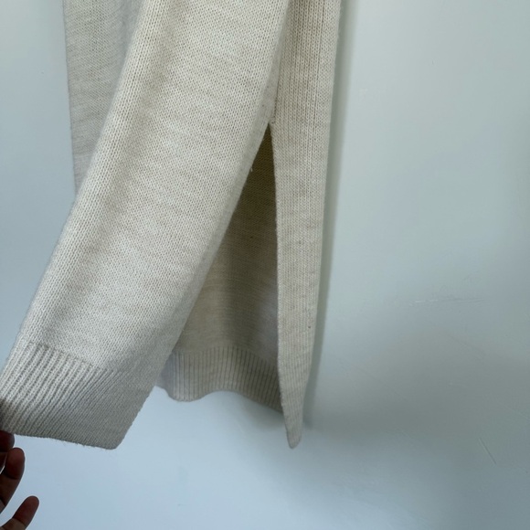ASTR the label mock neck sleeveless long sweater Size: Small - Picture 3 of 5